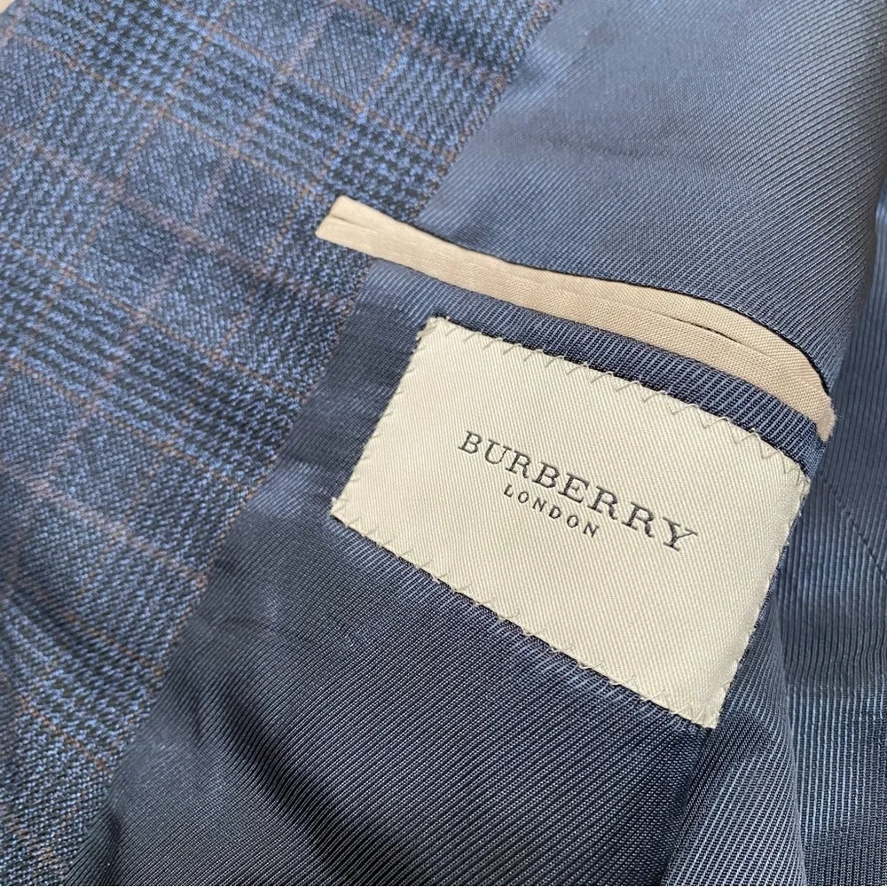 Burberry London Wool Plaid Kensington Blazer
